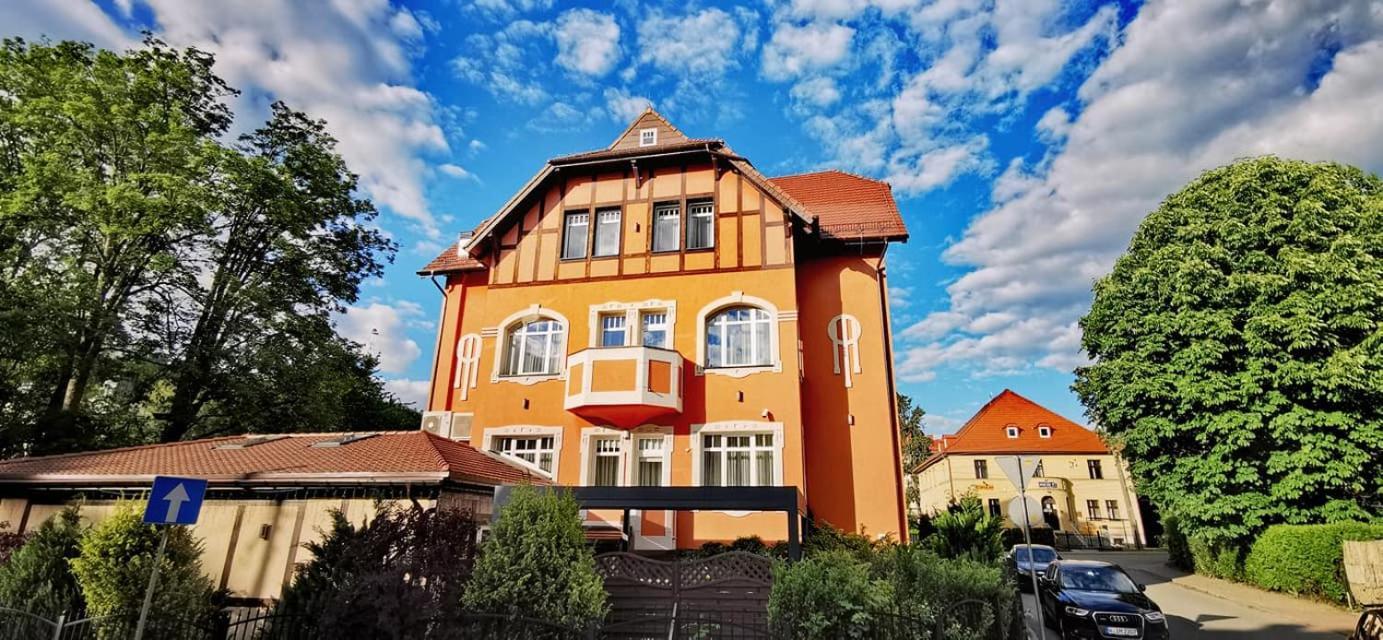 Willa San Remo Kudowa Zdroj Exterior photo